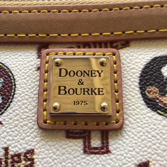 DOONEY & BOURKE FSU WRISTLET NWT - Picture 2 of 7